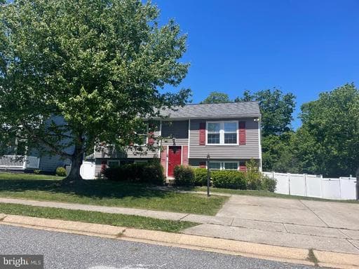 4231 GREYS RUN CIRCLE - Photo 1