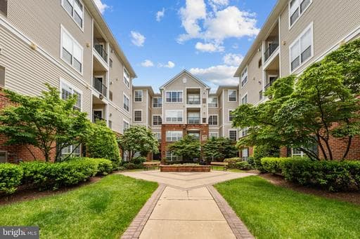 4862 EISENHOWER AVENUE 273
