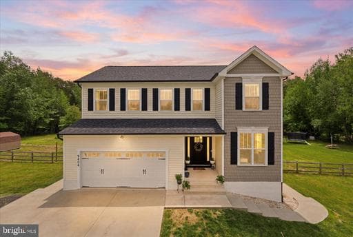 9404 ROBERT E LEE DRIVE - Photo 1