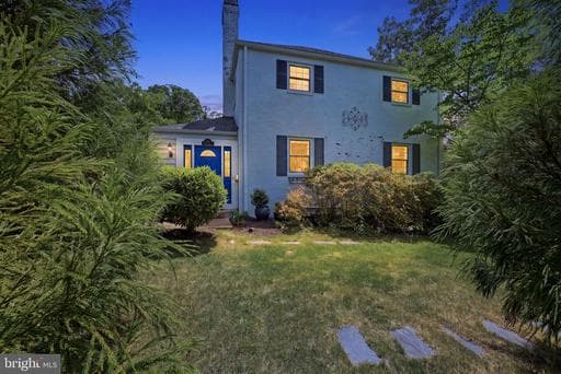 7601 HOLLINS ROAD - Photo 1