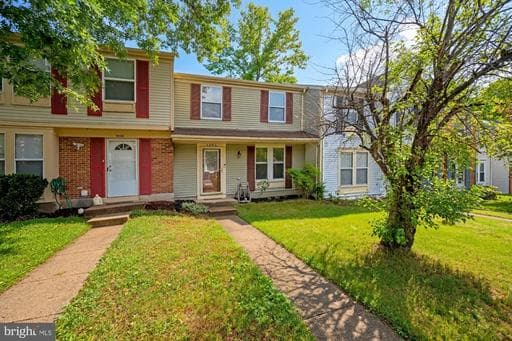 4686 Whitely Ct, Woodbridge, VA 22193-3034, United States
