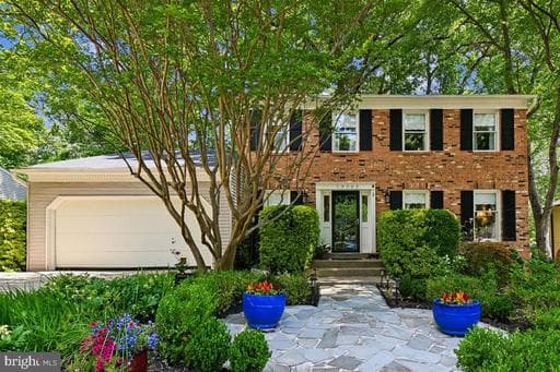 15723 BRANDYWINE ROAD - Photo 1