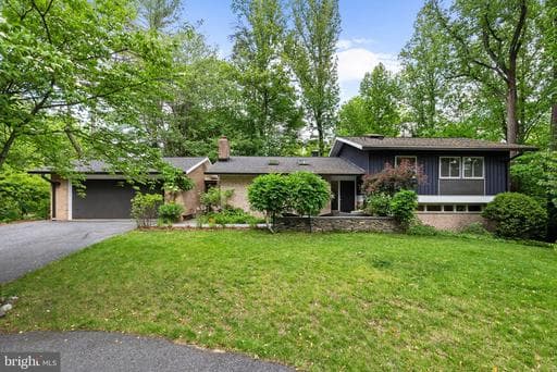 8034 PARK OVERLOOK DRIVE - Photo 1