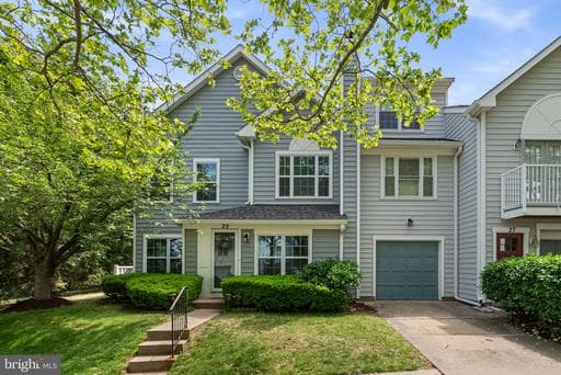 29 Bronco Ct, Germantown, MD 20874-6124, United States - Photo 1
