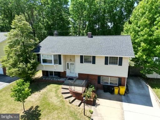 536 Crestpark Dr, Glen Burnie, MD 21061-5102, United States - Photo 1