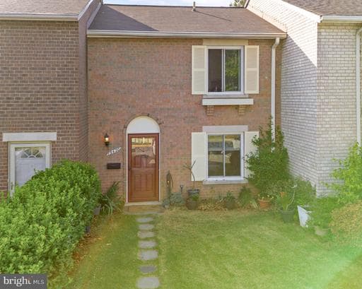 19420 THOMAS FARM ROAD - Photo 1