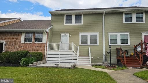 29595 DUTCHMANS LANE 4/104 - Photo 1