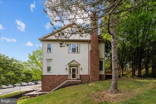 671 Burnside Ter SE, Leesburg, VA 20175-8933, United States - Photo 1