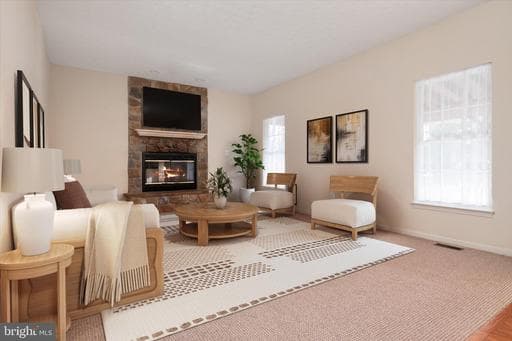 235 GREEN STREET - Photo 1