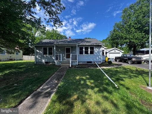 310 MADELINE AVENUE - Photo 1