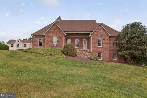 7001 WAYLAND DRIVE - Photo 1