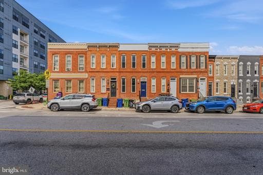 1748 S HANOVER STREET - Photo 1