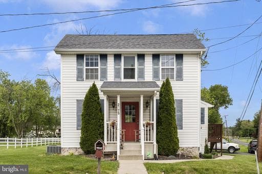 2175 TREVANION ROAD - Photo 1