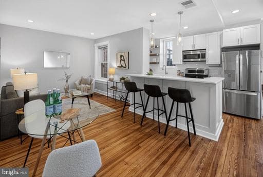 2510 CLIFFBOURNE PLACE 300