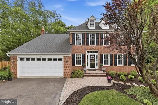 8521 Century Oak Ct, Fairfax Station, VA 22039-3343, United States - Photo 1