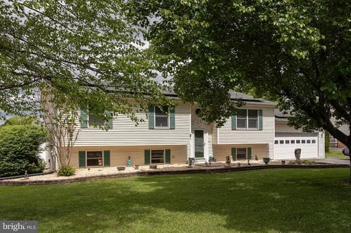 132 NIGHTINGALE AVENUE - Photo 1