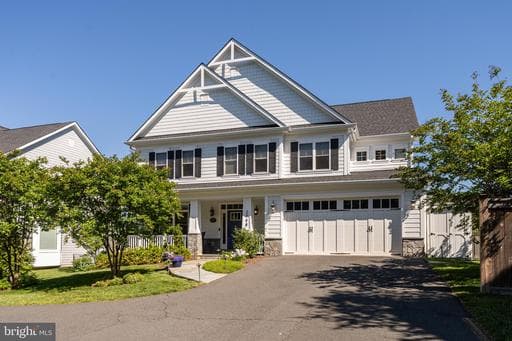 2998 BEECHWOOD LANE