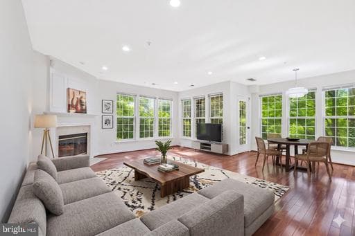 12729 Fair Crest Ct, Fairfax, VA 22033-3875, United States - Photo 1