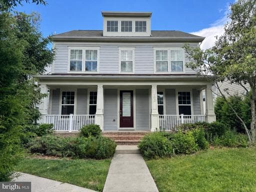 102 PEARL STREET - Photo 1