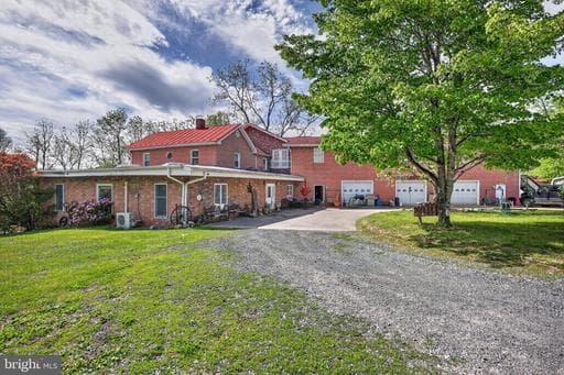 108 HOMESTEAD LANE - Photo 1