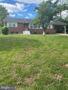 1903 DEERFIELD COURT - Photo 1