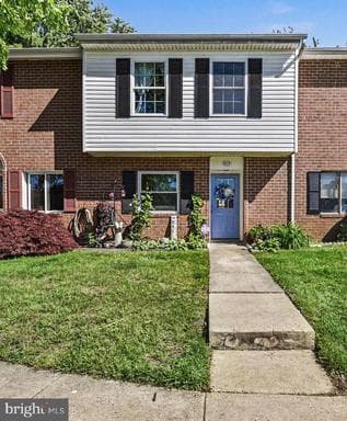 213 FOSTER KNOLL DRIVE - Photo 1