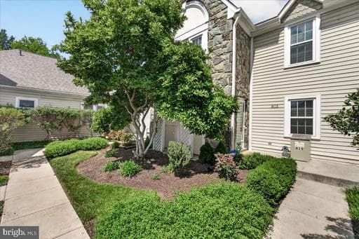 815 DUNBROOKE COURT