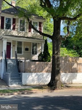 641 49th St NE, Washington, DC 20019-4808, United States - Photo 1