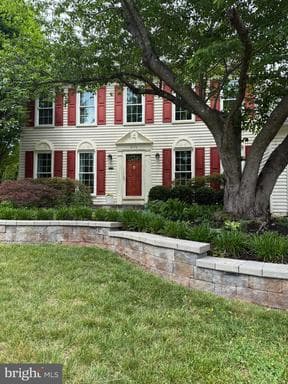 8176 LONE OAK COURT - Photo 1