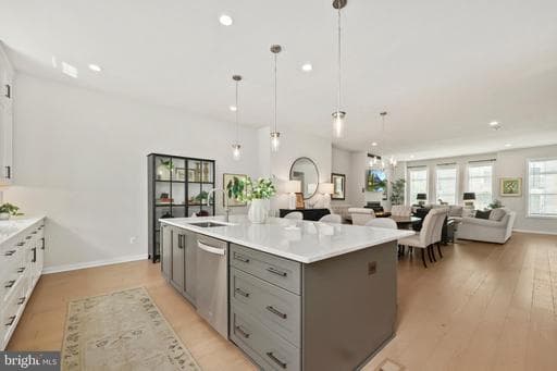 43909 EVELYN PATH TERRACE