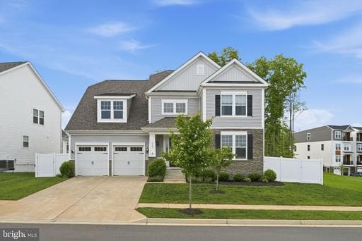 320 PEPPERIDGE DRIVE - Photo 1