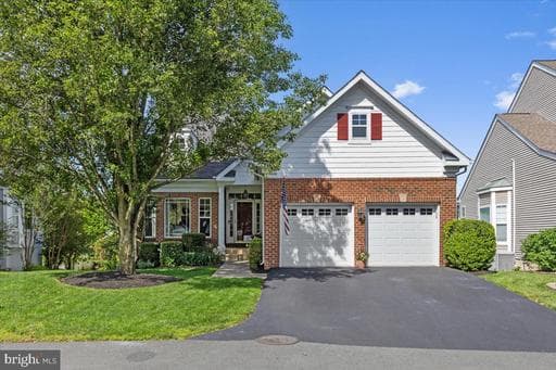 43605 WEMBLEY LANE - Photo 1