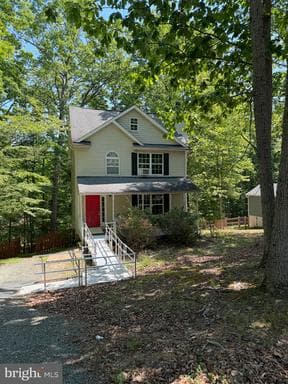 9 Austin Dr, Palmyra, VA 22963-2737, United States - Photo 1