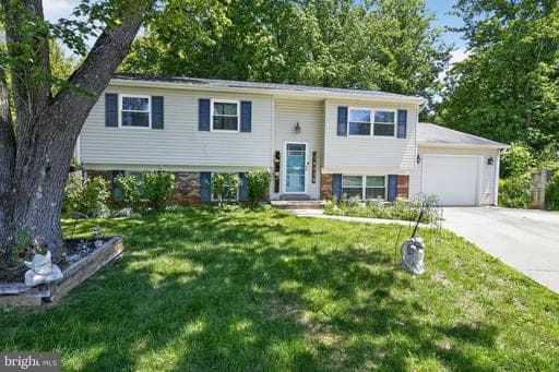 14315 SOUTHGATE COURT - Photo 1
