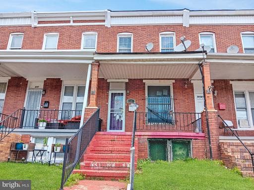 634 MCKEWIN AVENUE - Photo 1