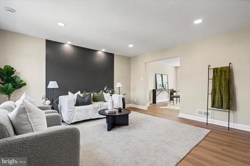 3567 ELMORA AVENUE - Photo 1