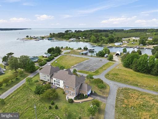 40 BRANSON COVE - Photo 1