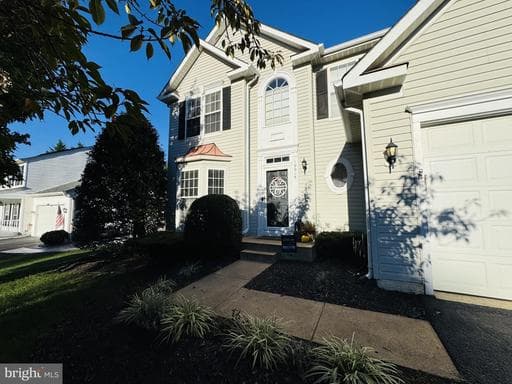 10015 CARTERS GROVE ROAD - Photo 1