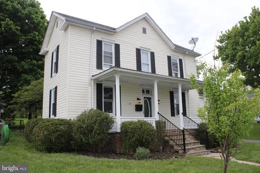 91 Pine St, Frostburg, MD 21532-1648, United States - Photo 1