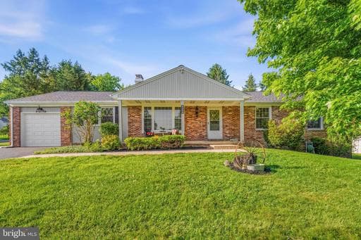 9398 PAULSKIRK DRIVE - Photo 1