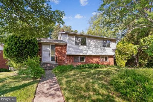 7608 WELLESLEY DRIVE - Photo 1