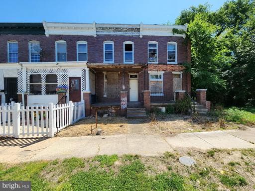 937 N ASHBURTON STREET - Photo 1