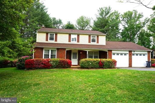 1304 CHEZ COURT - Photo 1