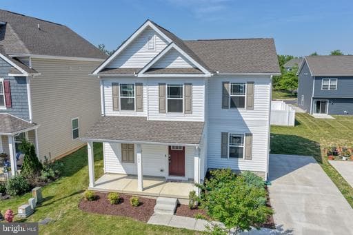 102 FLYING CLOUD DRIVE - Photo 1