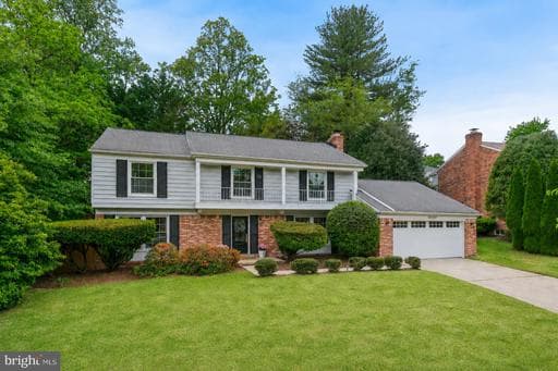 10900 GAINSBOROUGH ROAD - Photo 1