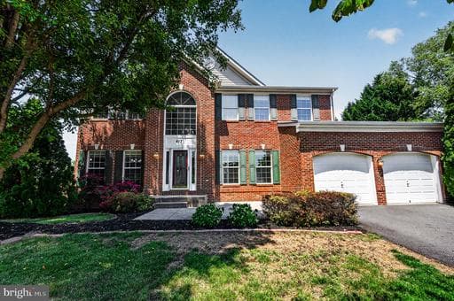 413 Crosman Ct, Purcellville, VA 20132-3446, United States - Photo 1