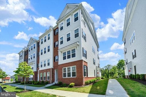 9435 JAMES MACGOWAN LANE 439 - Photo 1