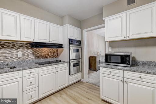 7 SLADE AVENUE 607