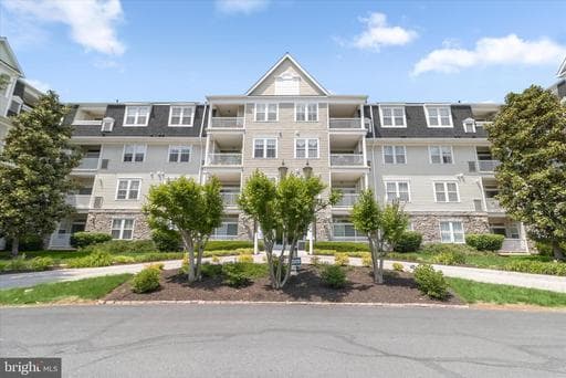 2520 WATERSIDE DRIVE 112 - Photo 1