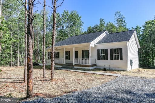 7129 Clover Green Dr, Spotsylvania, VA 22551, United States - Photo 1